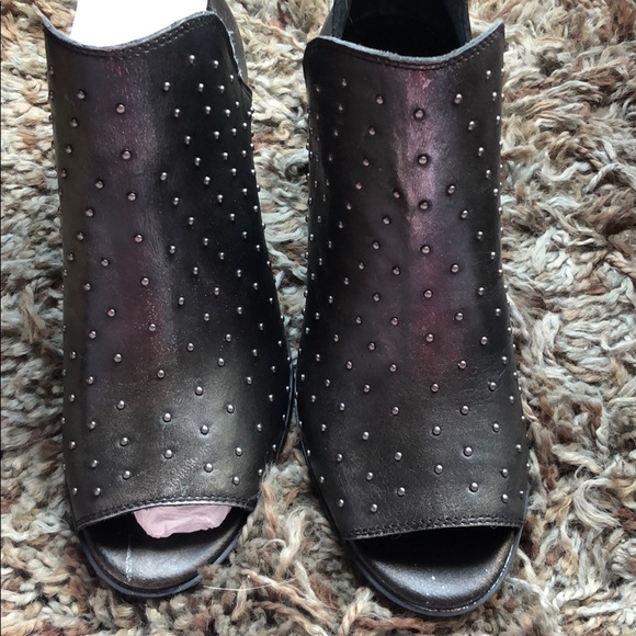 Lucky Brand Ankle Boots 🆕✨ - Picture 5 of 7